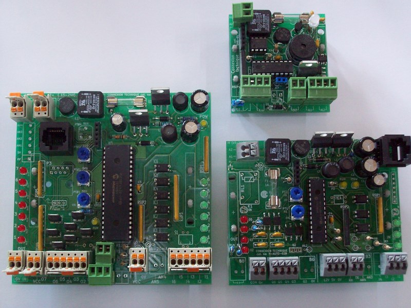  microcontroller board: M-AUTO-03, M-AUTO-02B, DHR-01 (smallest)